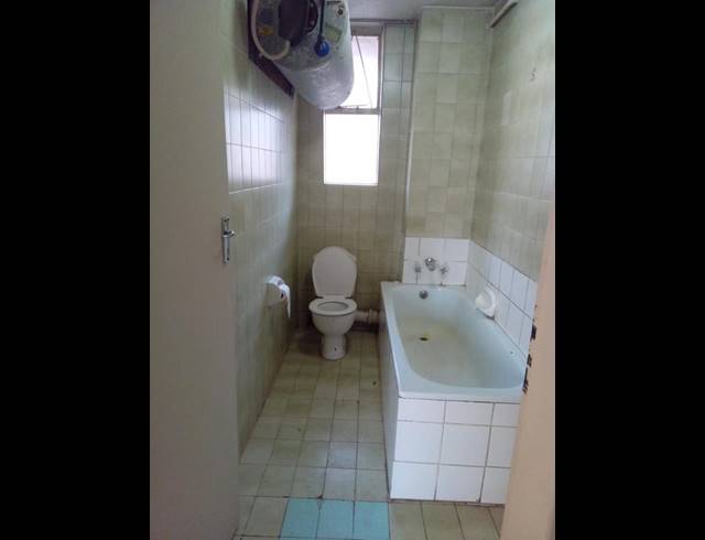 2 BEDROOM APARTMENT FOR SALE IN EAST LYNNE